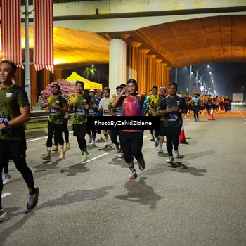 Runner Photo 6450037