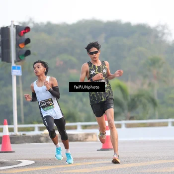 Runner Photo 6450039