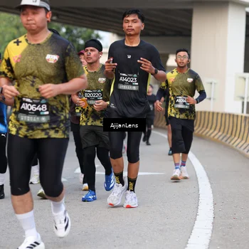 Runner Photo 6450049