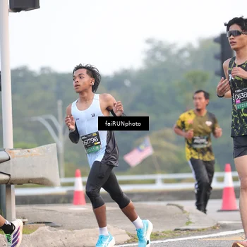 Runner Photo 6450057