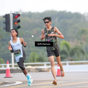 Runner Photo 6450065