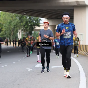 Runner Photo 6450069