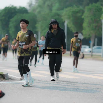 Runner Photo 6450161