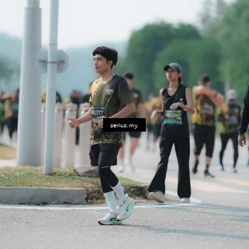 Runner Photo 6450195
