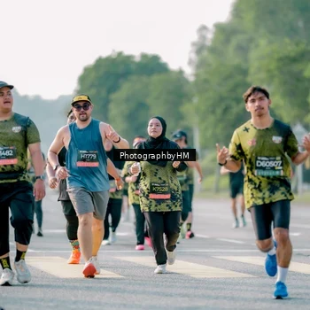 Runner Photo 6450211