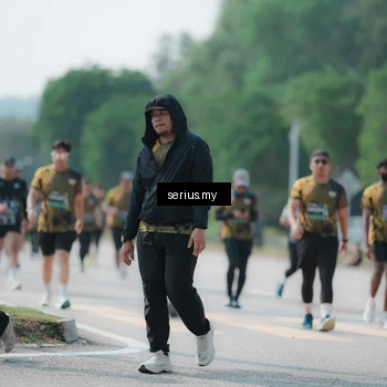 Runner Photo 6450245