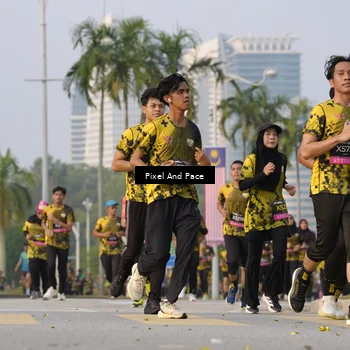 Runner Photo 6450284
