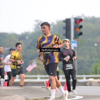Runner Photo 6450300