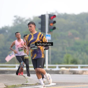 Runner Photo 6450301