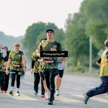 Runner Photo 6450307