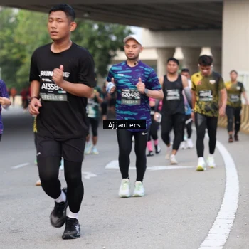 Runner Photo 6450309