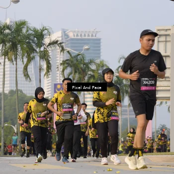Runner Photo 6450323
