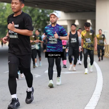 Runner Photo 6450324