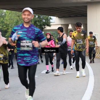 Runner Photo 6450325