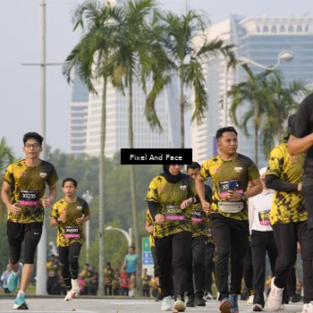 Runner Photo 6450337