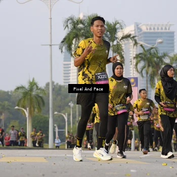 Runner Photo 6450352