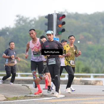 Runner Photo 6450353
