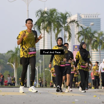 Runner Photo 6450356