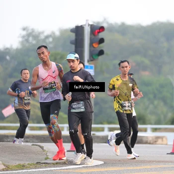 Runner Photo 6450357