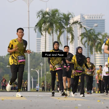 Runner Photo 6450359