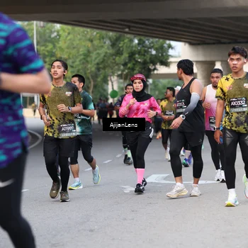 Runner Photo 6450364