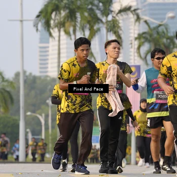 Runner Photo 6450365