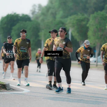 Runner Photo 6450373