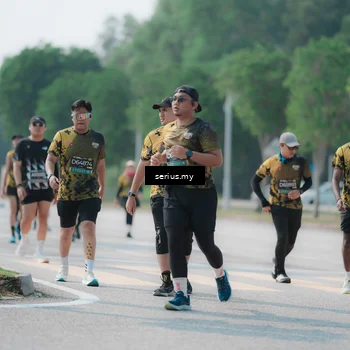 Runner Photo 6450376