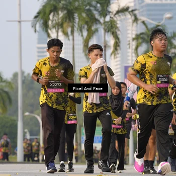 Runner Photo 6450379