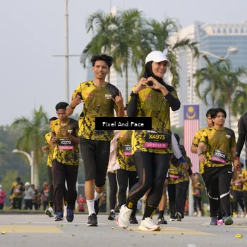 Runner Photo 6450390