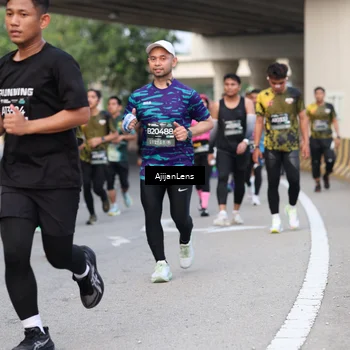 Runner Photo 6450396
