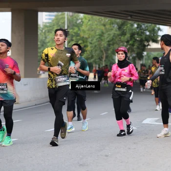 Runner Photo 6450397