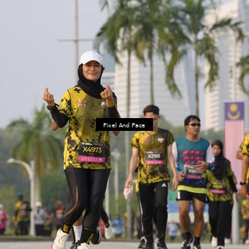 Runner Photo 6450410