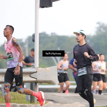 Runner Photo 6450412
