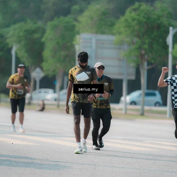 Runner Photo 6450419