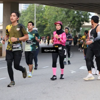 Runner Photo 6450430