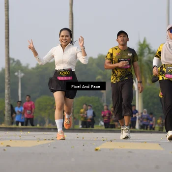 Runner Photo 6450432