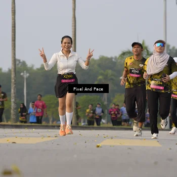 Runner Photo 6450433