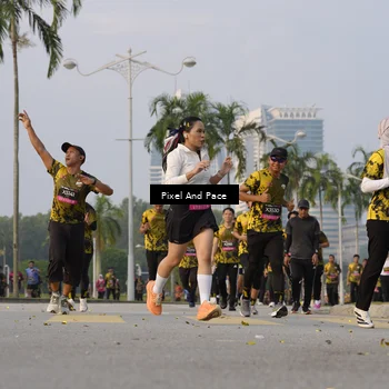 Runner Photo 6450434