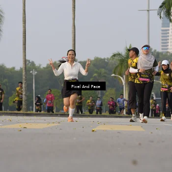 Runner Photo 6450436