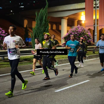 Runner Photo 6450441