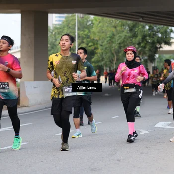 Runner Photo 6450444