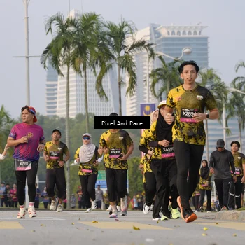 Runner Photo 6450446