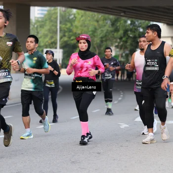 Runner Photo 6450448