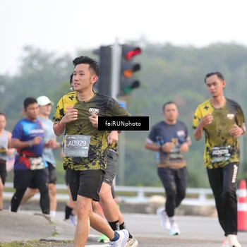 Runner Photo 6450455