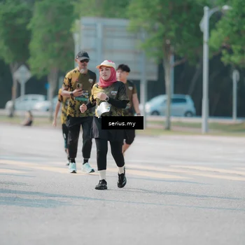 Runner Photo 6450459