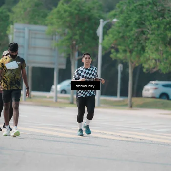 Runner Photo 6450460