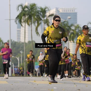 Runner Photo 6450468