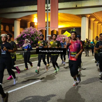 Runner Photo 6450473