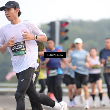 Runner Photo 6450489